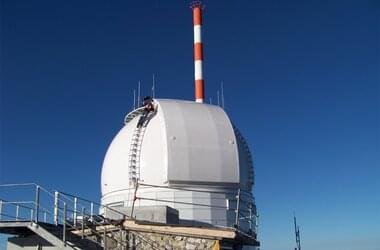 Eine 8,5 m durchmessende Beobachtungskuppel auf dem Gipfel des Wendelstei