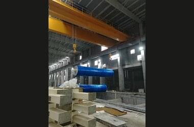 Zweiträgerlaufkran mit Tragfähigkeit von 32 t in der Firma Longchen Paper Group in Taiwan